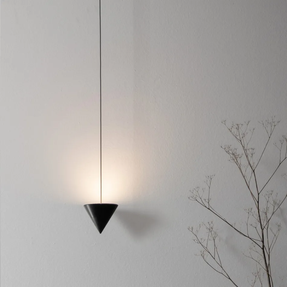 Wall Light in Black Aluminum and Cone Great Minimal Design - Mercado Viadurini