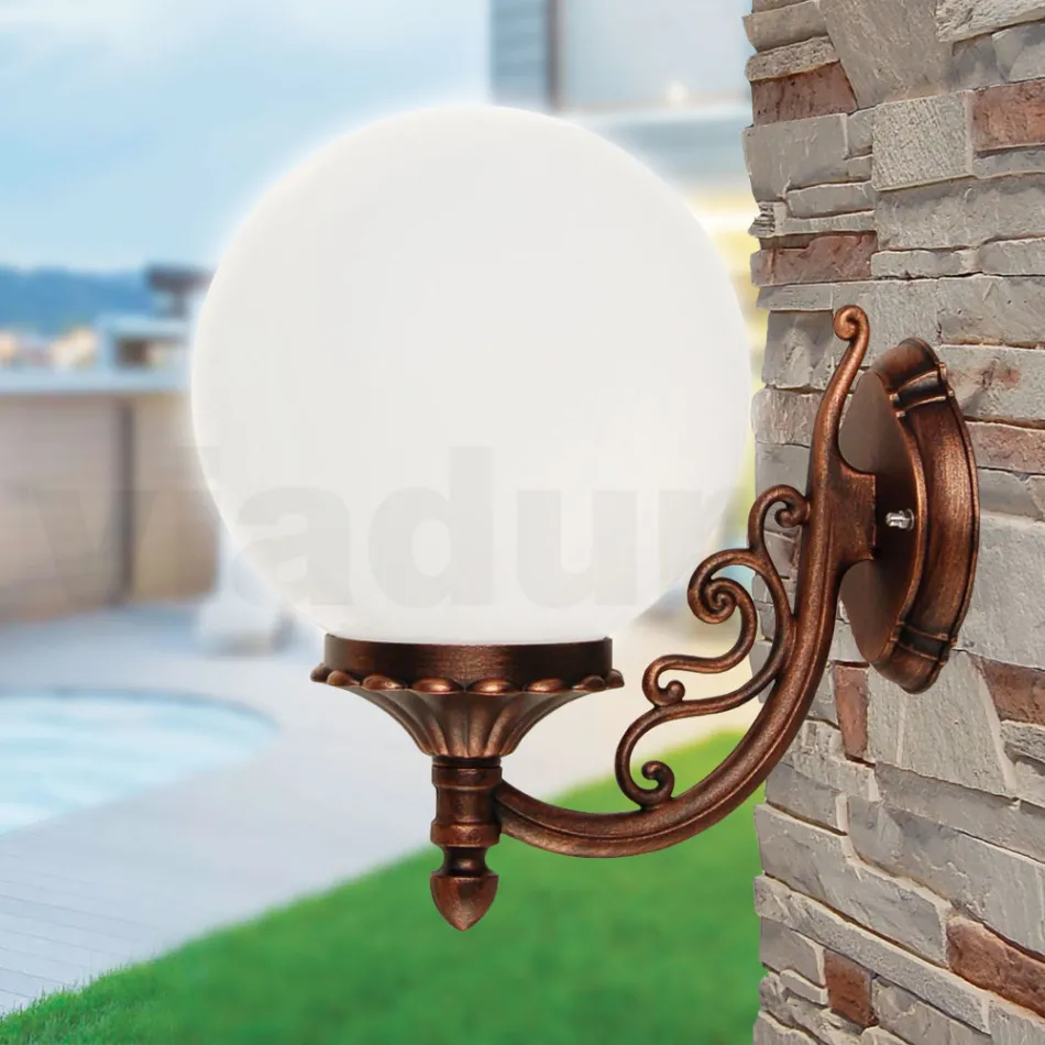 Applique with Acrylic Sphere and Die-Cast Aluminum Structure - Trovanero Viadurini