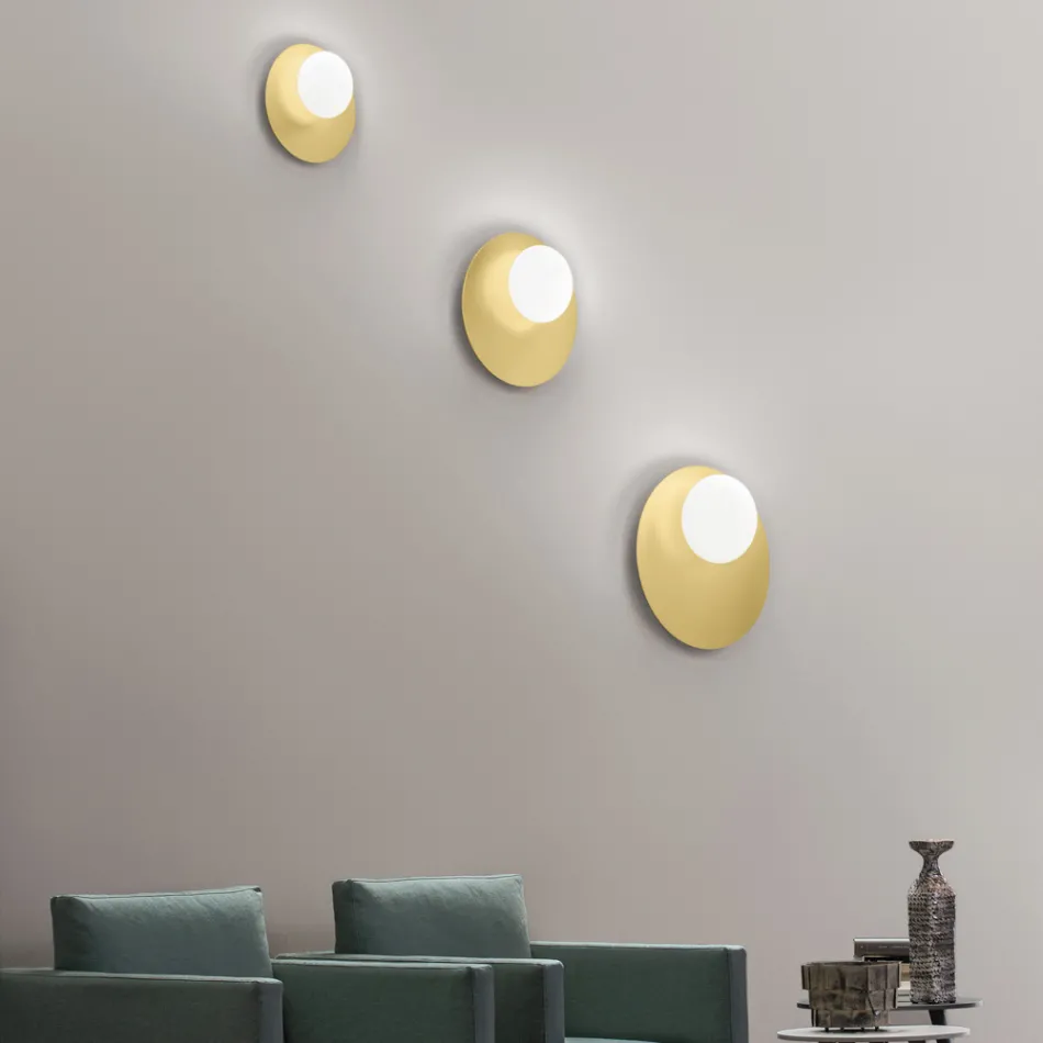 Wall or Ceiling Light in Aluminum, Metal, and White Glass Light - Luma Viadurini