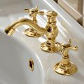 3-hole basin mixer with Classic Handmade Brass Drain - Fioretta