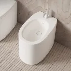 Floor-mounted ceramic bidet in various colors, made in Italy - Girl Viadurini
