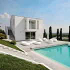 Design Outdoor Chaise Longue in White Polyethylene Made in Italy - Ervin Viadurini