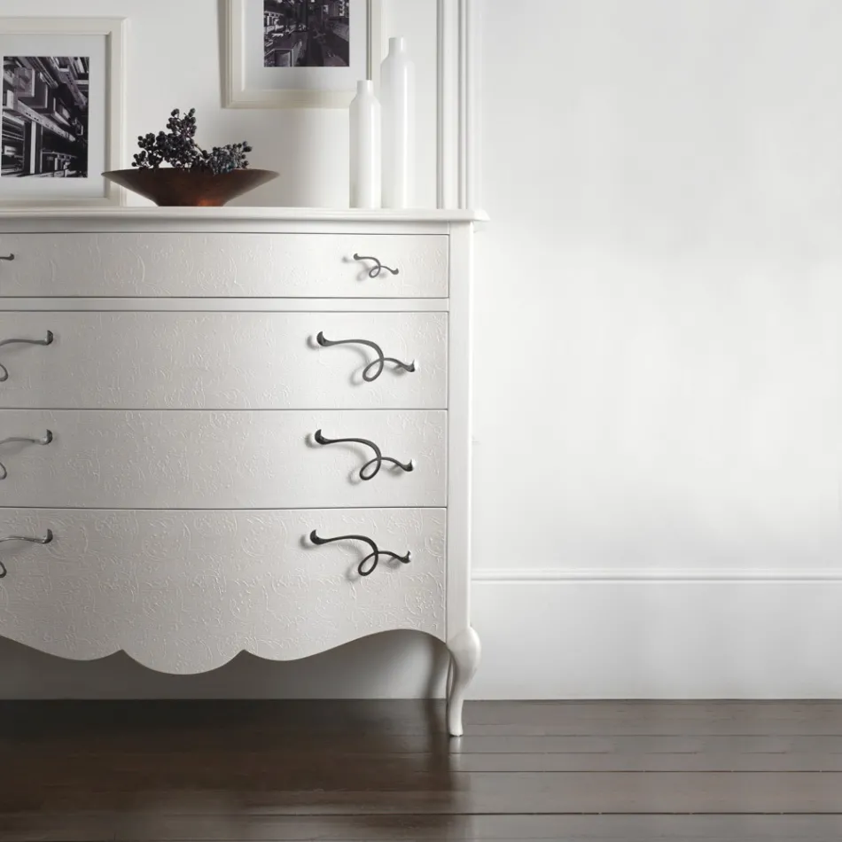 Dresser in Pearl White Wood in Relief with Chromed Handles Made in Italy - Berlin Viadurini