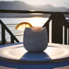 Composition of 2 Glasses in White Carrara Marble Made in Italy - Dolla Viadurini