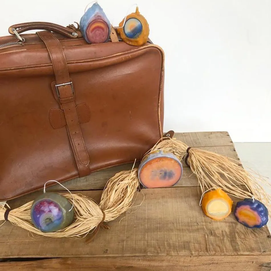 Composition of 3 Colored Wax Candles, Unique Pieces, Made in Italy - Dela Viadurini