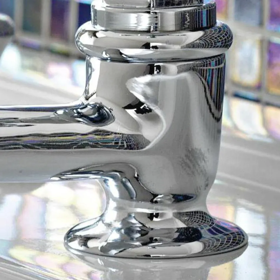 Pair of Vintage Design Brass Basin Taps Made in Italy - Elisea Viadurini