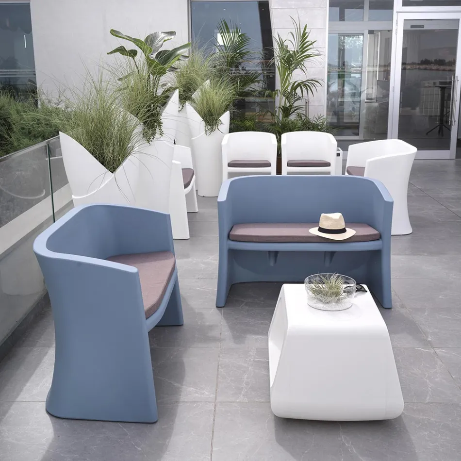 2 Seater Garden Sofa in Colored Polyethylene Made in Italy - Gomez Viadurini