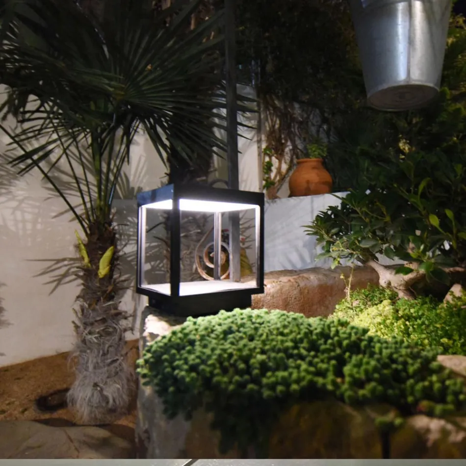 Portable Solar Led Spotlight in White, Black or Corten Aluminum - Bettina Viadurini