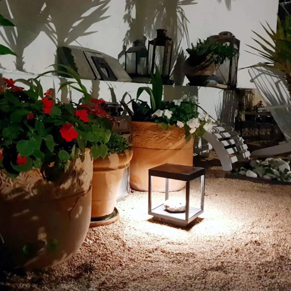 Portable Solar Led Spotlight in White, Black or Corten Aluminum - Bettina Viadurini