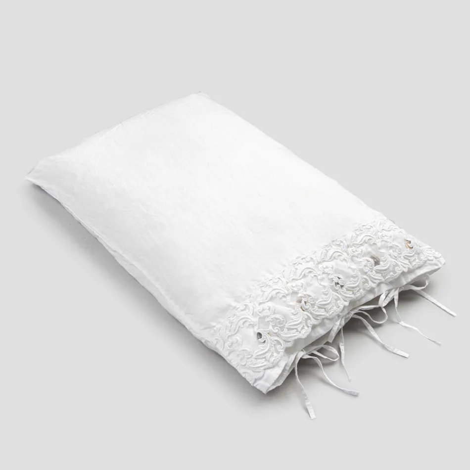 Linen Pillowcase with White Lace for Luxury Design Bed Made in Italy - Kiss Viadurini