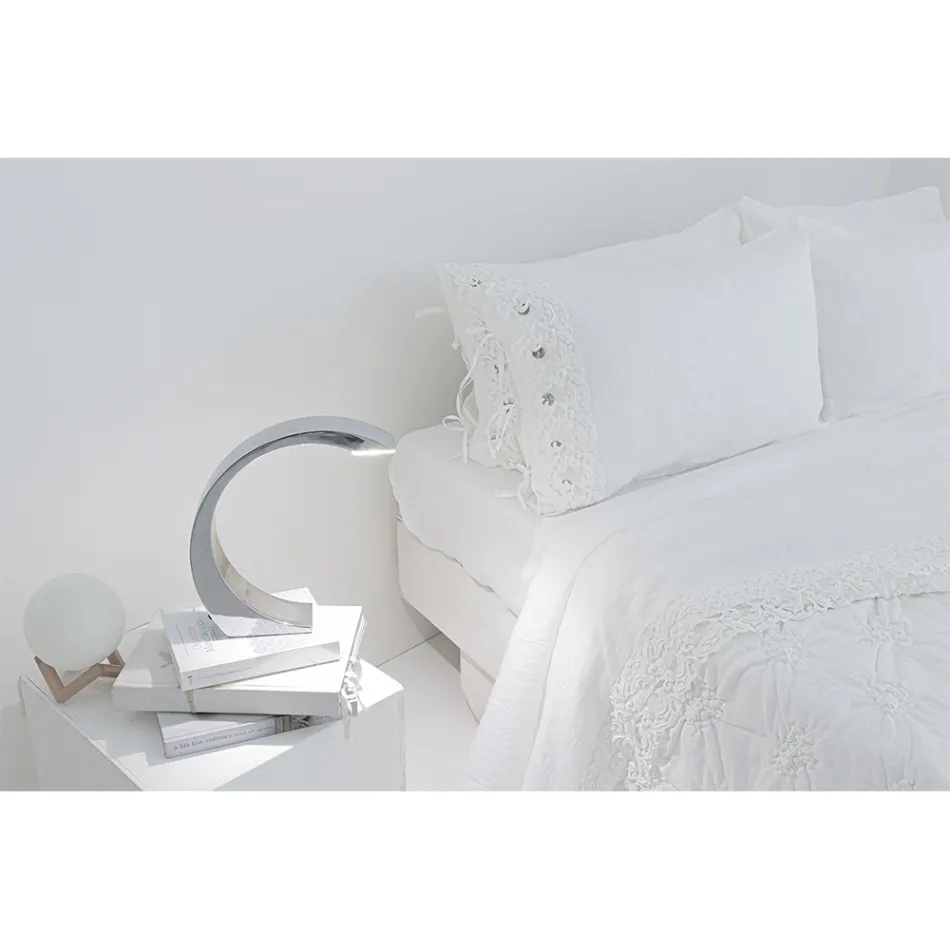 Linen Pillowcase with White Lace for Luxury Design Bed Made in Italy - Kiss Viadurini