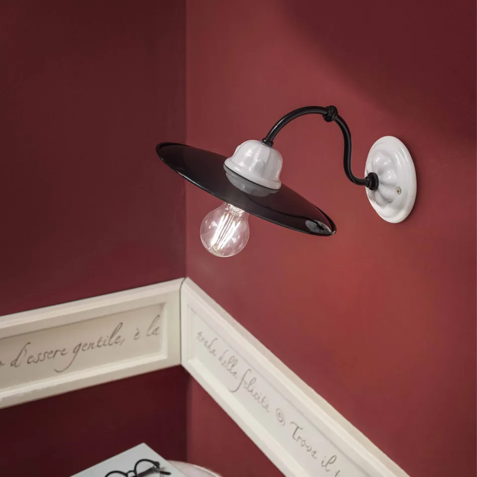 Wall Lamp in White Ceramic and Black Metal Vintage Style - Power Viadurini