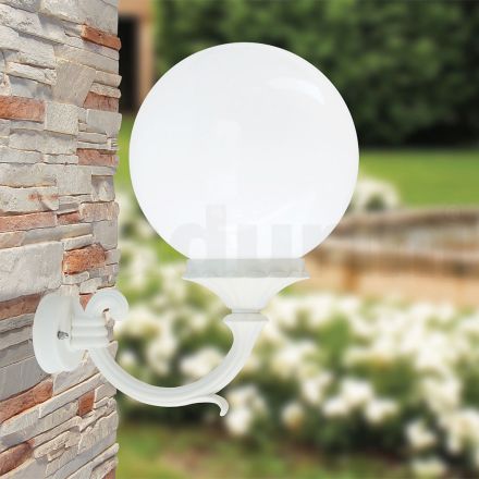 Outdoor Lamp in White Aluminum with Opal Acrylic Sphere - Trovabianco Viadurini