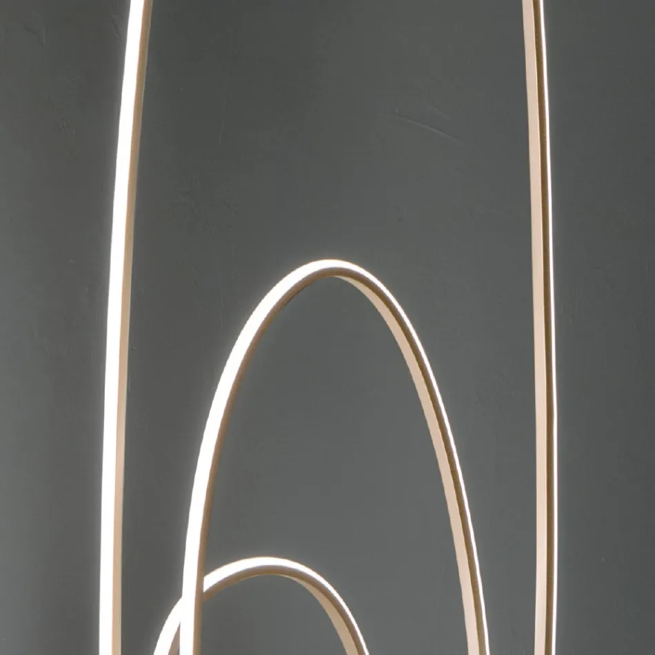Design Floor Lamp in Gold Finish Painted Metal with LED - Simea Viadurini