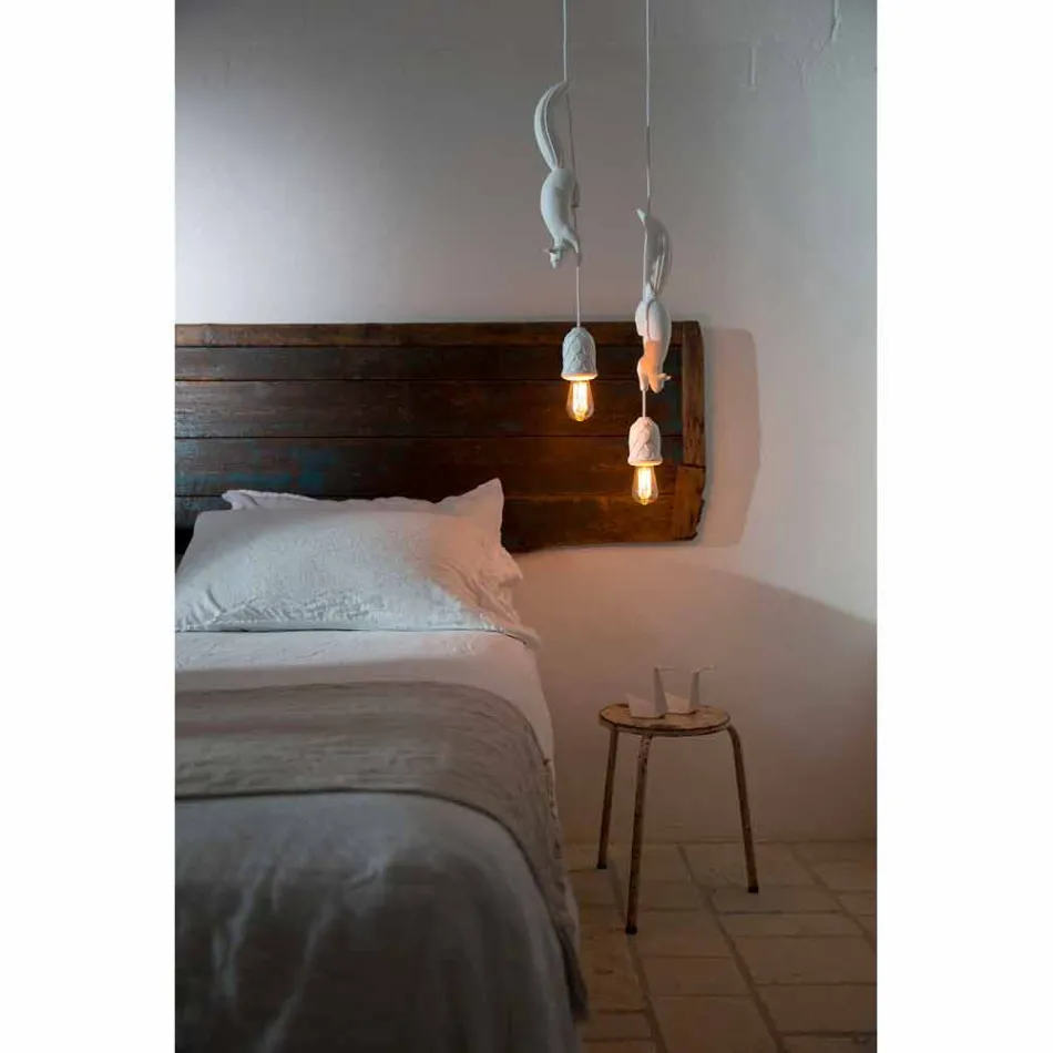 Suspended Lamp in Matt White Ceramic with Squirrel and Acorn - Squirrel Viadurini
