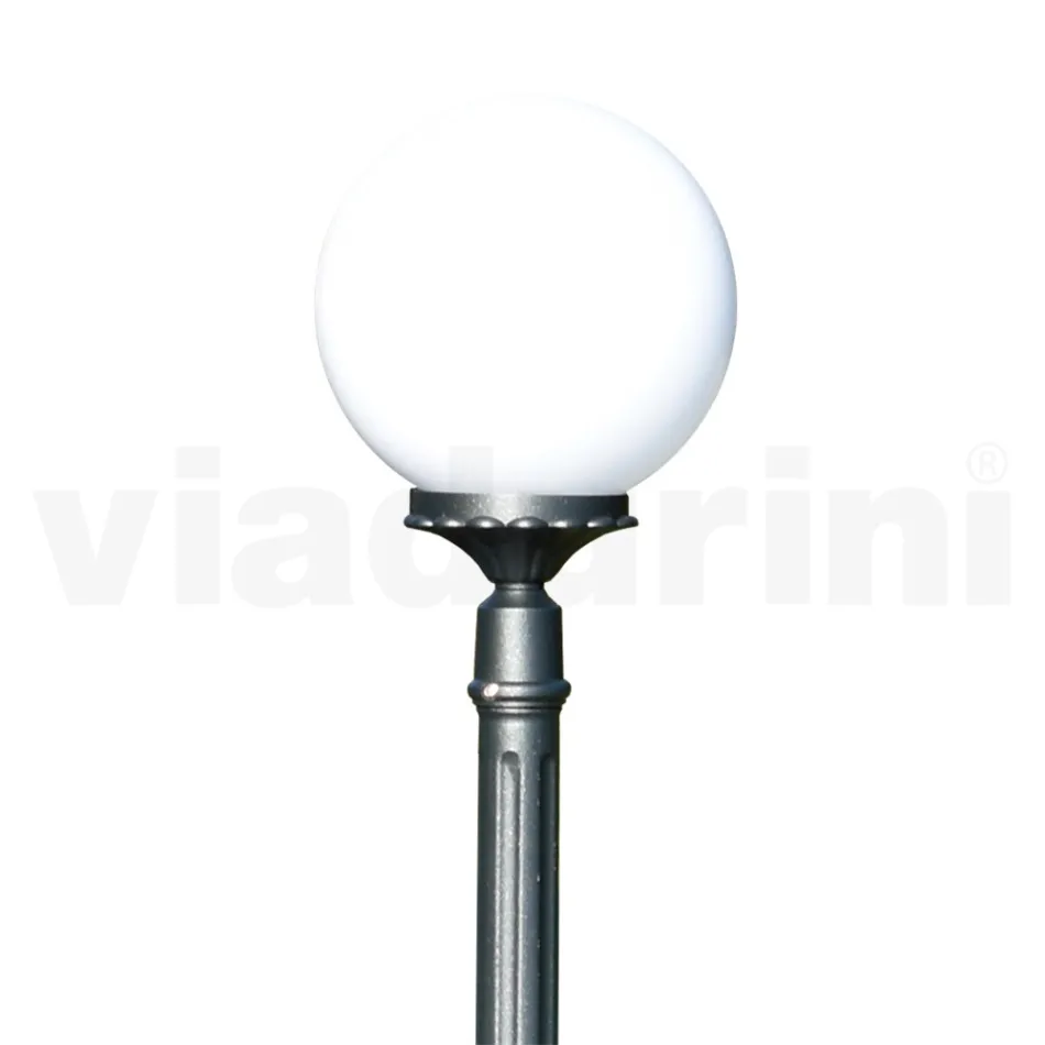 172 cm tall street lamp in Acrylic and Anthracite Aluminum Made in Italy - Trovaantracite Viadurini