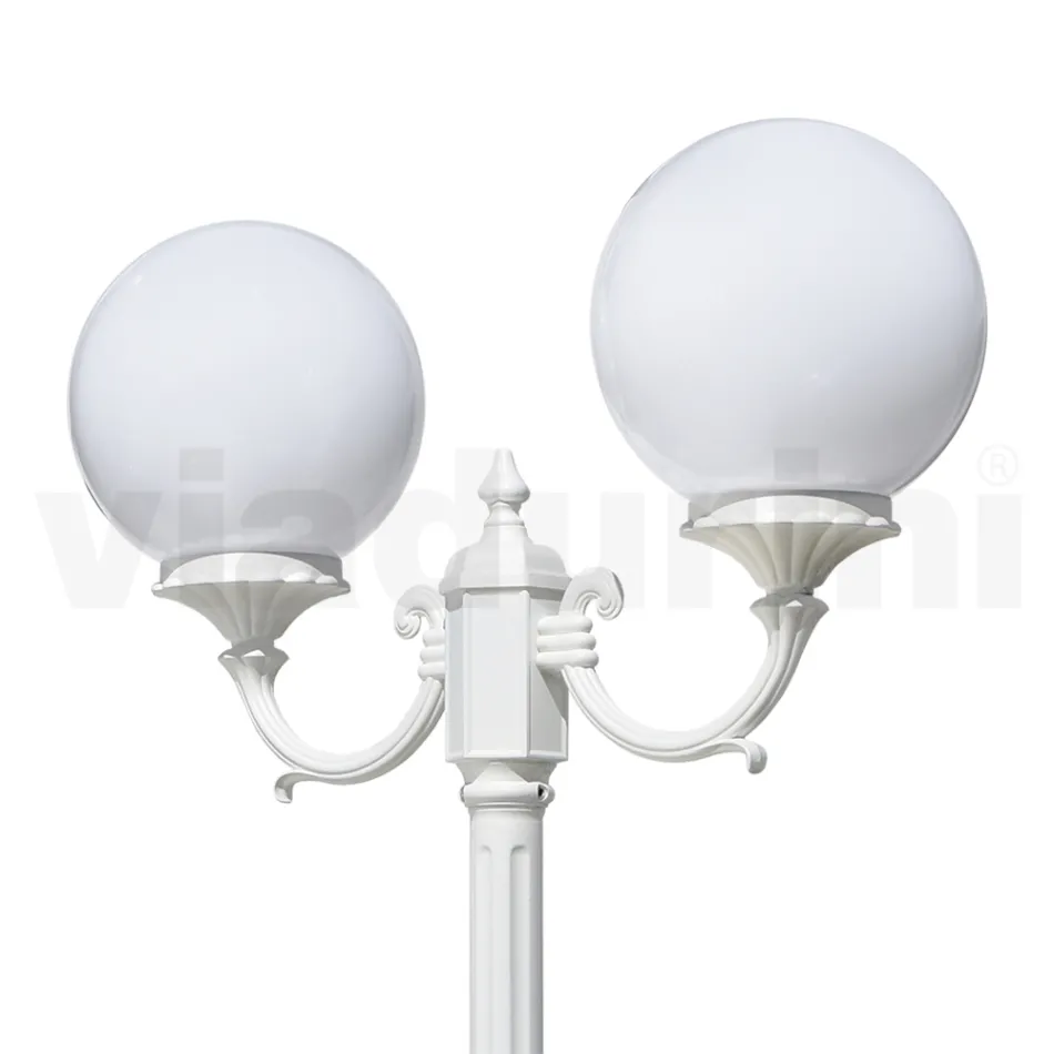 212 cm tall street lamp in white acrylic and aluminum made in Italy - Trovabianco Viadurini