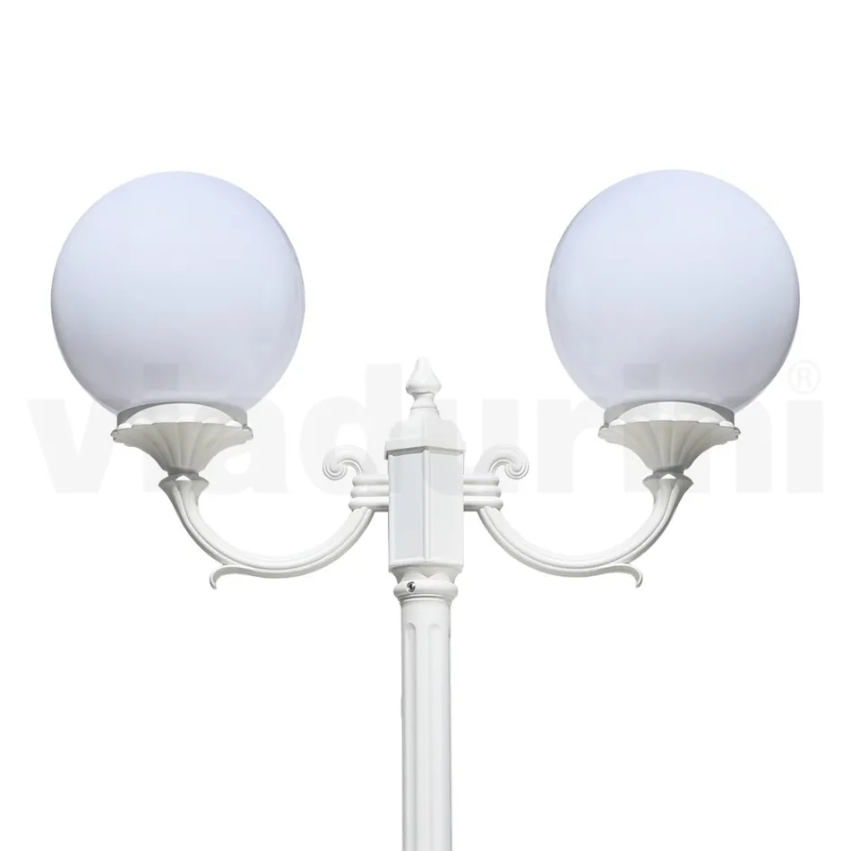 212 cm tall street lamp in white acrylic and aluminum made in Italy - Trovabianco Viadurini