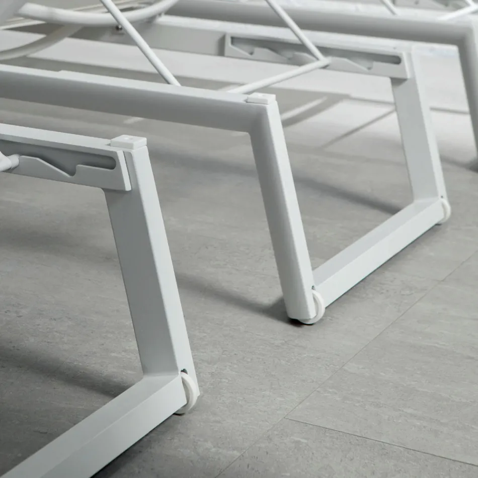 Outdoor Sunbed in Aluminum and Textilene with Retractable Wheels, 2 Pieces - Donkey Viadurini