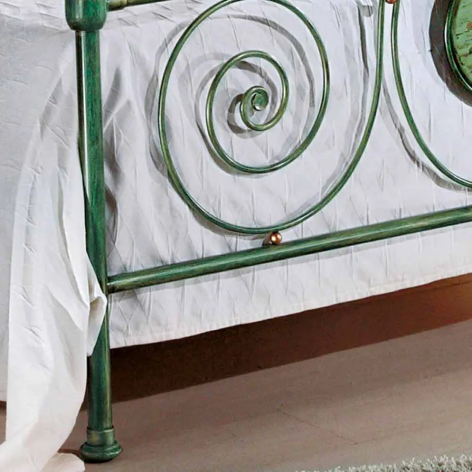 Classic double bed with wrought iron decoration Rachael Viadurini