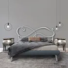 Double bed with iron headboard, 2 bedside tables and mattress - Design Viadurini