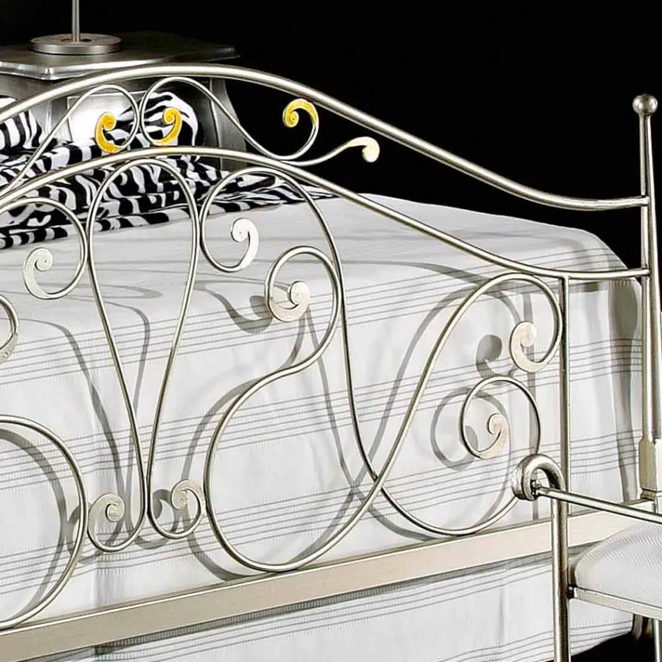 neoclassical double bed in full hand-forged iron Jessica Viadurini