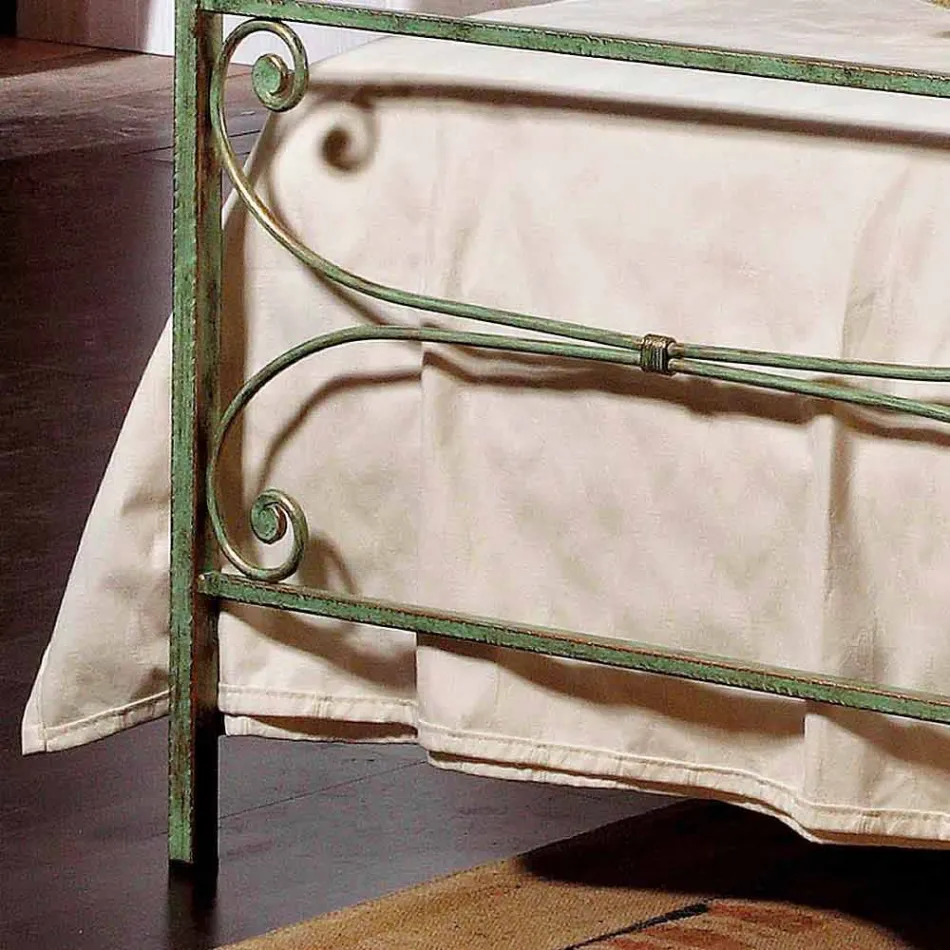 single bed in wrought iron hammered square Leila, made in Italy Viadurini