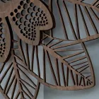 Wall Clock in Light or Dark Wood with a Modern Flower Design - Aquilegia Viadurini