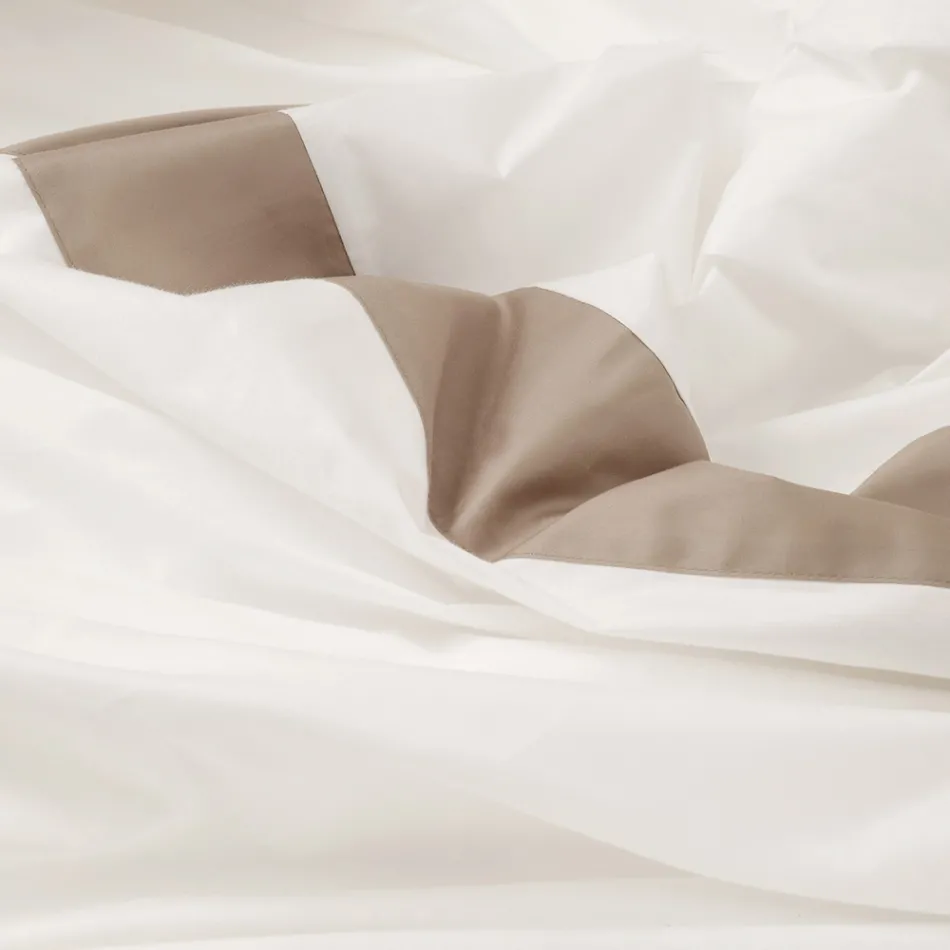 Single and a Half Square Duvet Cover Set in 100% Cotton and 10% Cotton Satin - Detail Viadurini