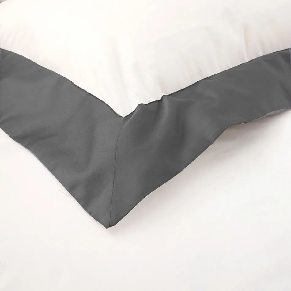 Single and a Half Square Duvet Cover Set in 100% Cotton and 10% Cotton Satin - Detail Viadurini