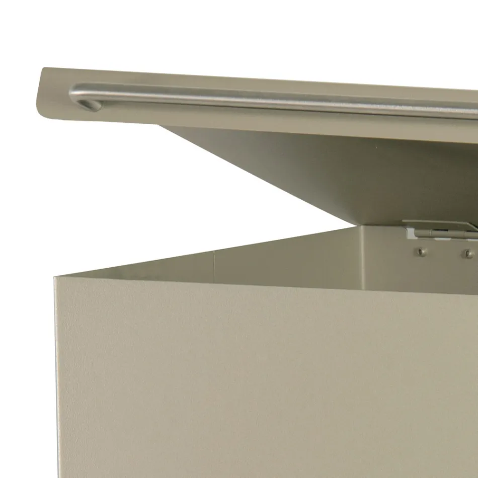 Metal Pellet Holder with Wheels and Lid Made in Italy - Gazza Viadurini