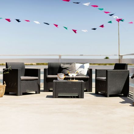 Living room with 1 sofa, 2 armchairs and 1 coffee table with seat cushions - Machine Viadurini