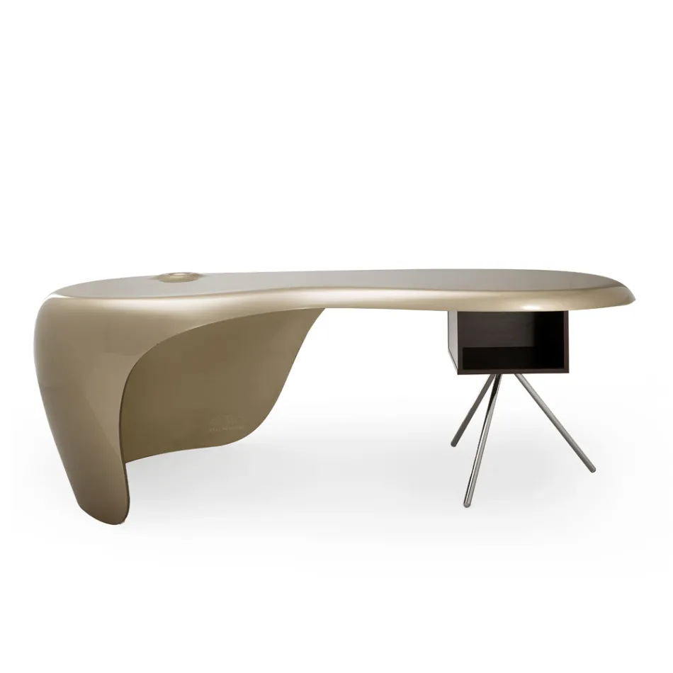 Executive desk by Karim Rashid in polyurethane in various finishes - James Viadurini