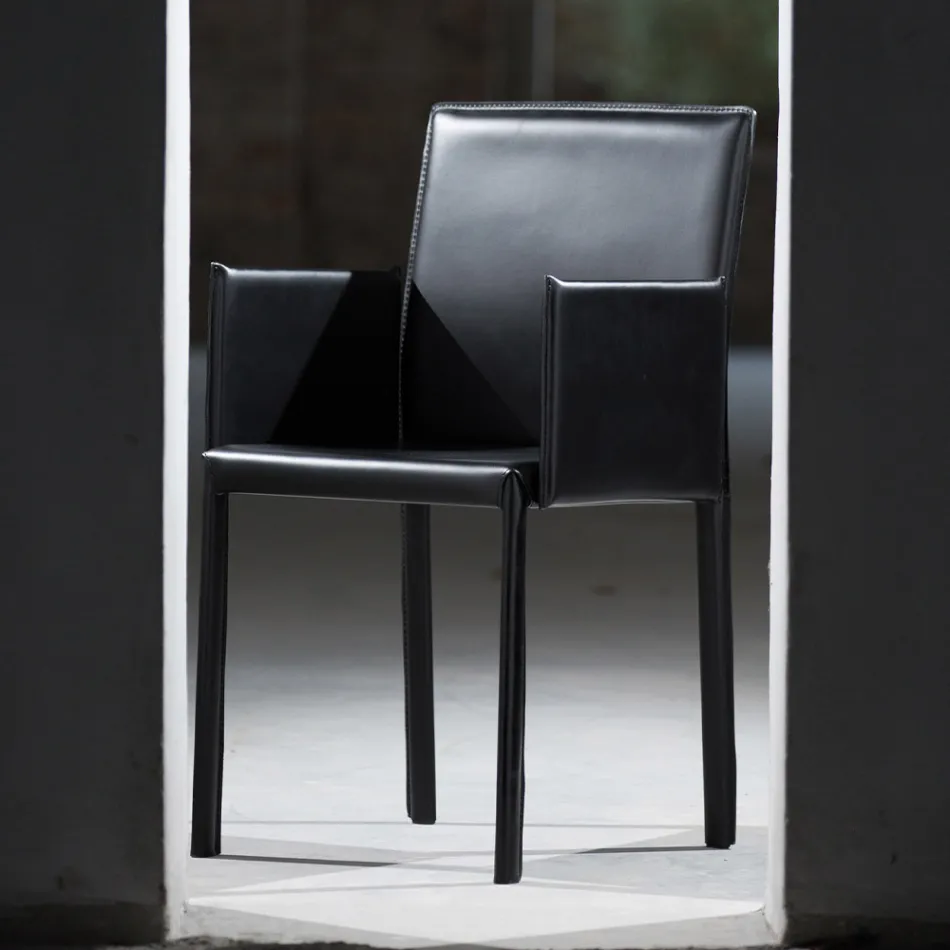 Design Dining Chair with Armrests Upholstered in Leather Made in Italy - Tara Viadurini