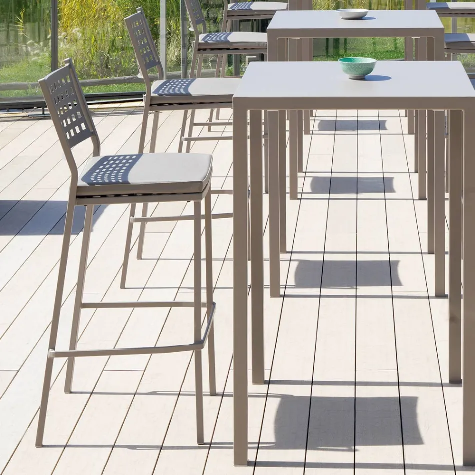 Stackable Outdoor Stool in Painted Steel Made in Italy - Nilda Viadurini