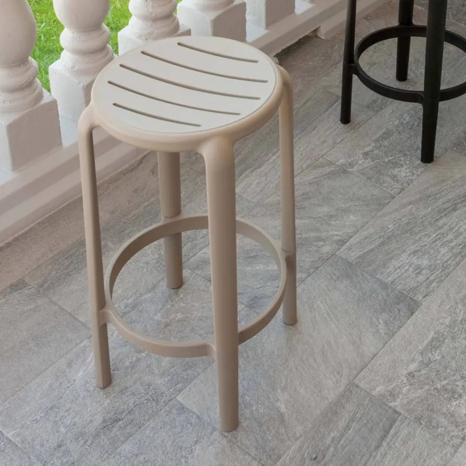 Stool in Polypropylene Reinforced with Fiberglass in Different Colors - Neev Viadurini