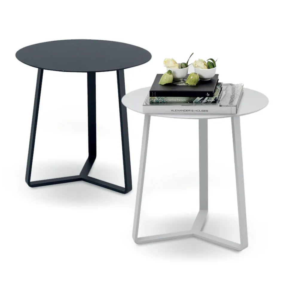 Round Outdoor Coffee Table in Epoxy Powder Coated Aluminum - Mitch Viadurini