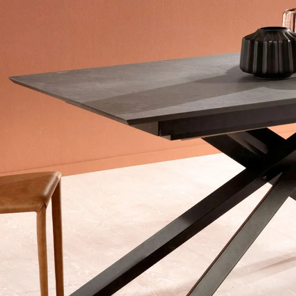 Extendable design table with metal legs, Lucera Viadurini