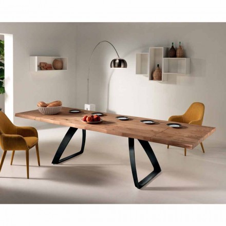 Extensible oak veneered table and black metal Travis Viadurini