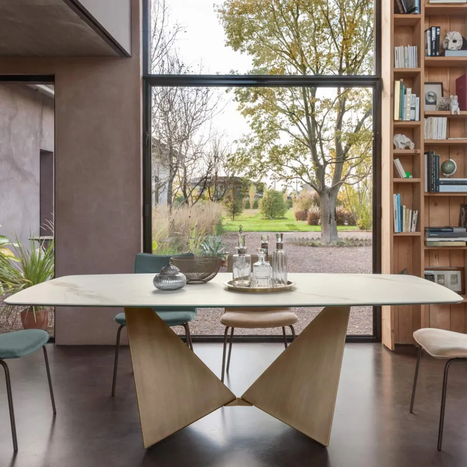 Dining Table in 3mm Ceramic and Metal Base Made in Italy - Peony Viadurini