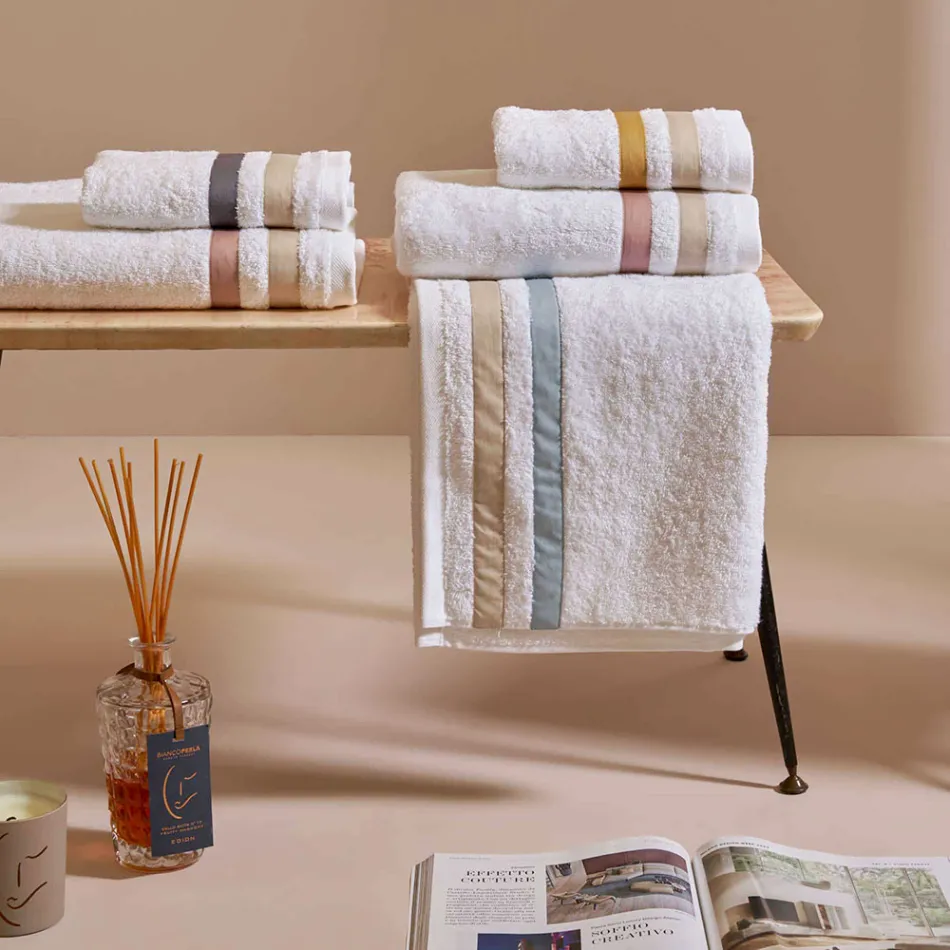 Cotton Terry Shower Towel with Double Ruffle in Cotton Percale - Serenity Viadurini