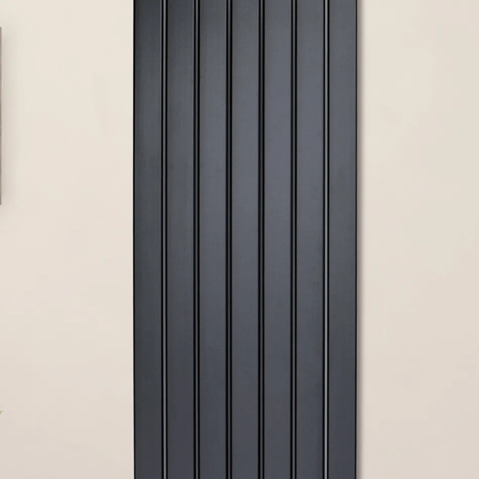 Hydraulic Radiator with Single Series of Flat Elements Made in Italy - Zabaione Viadurini