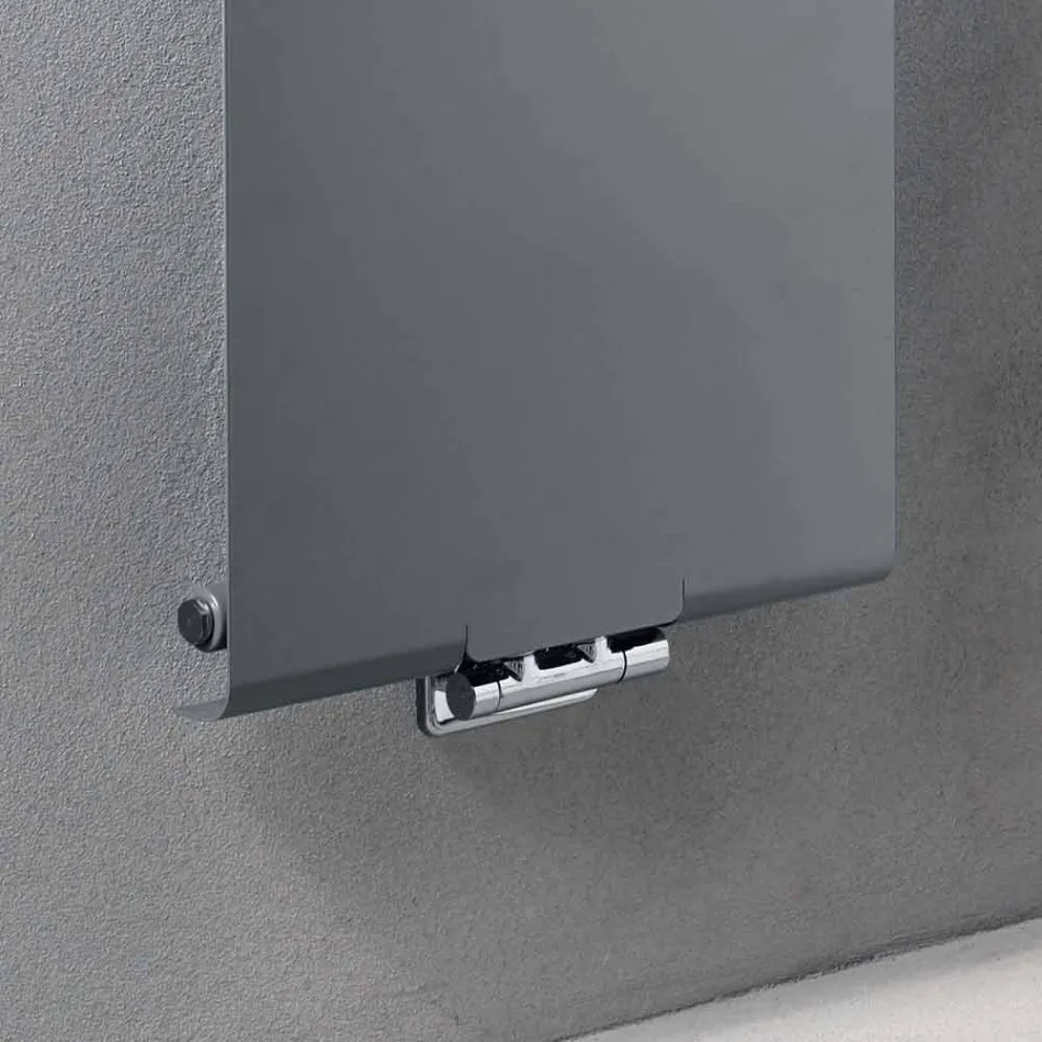 Radiator Towel Rack Vertical Design Hydraulic up to 719 watts - Rebel Viadurini