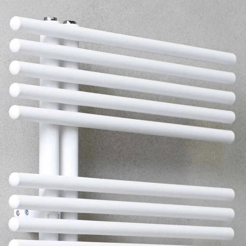 Modern Design Wall Mounted Towel Warmer Up to 690 W - Peacock Viadurini