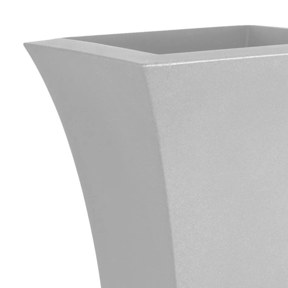 Garden Flower Pot in Colored Polyethylene Made in Italy - Tremont Viadurini